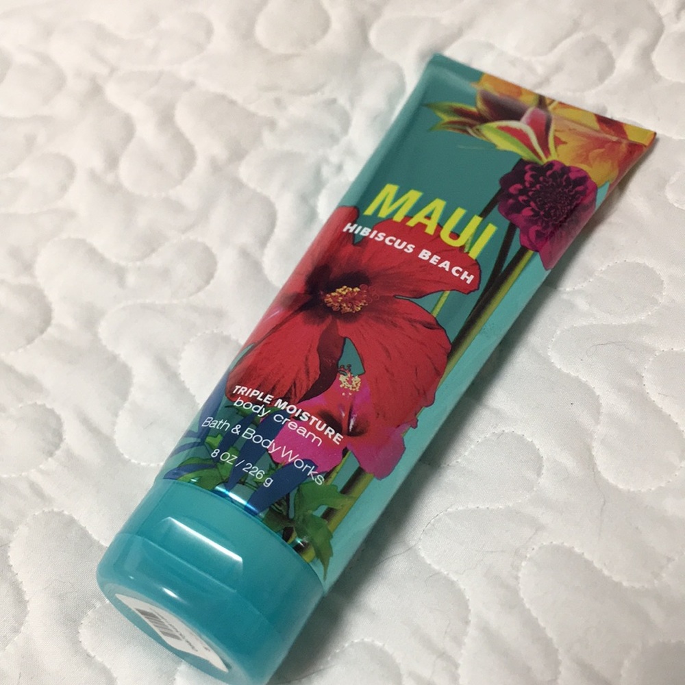 B&BW Maui Hibiscus Beach body cream